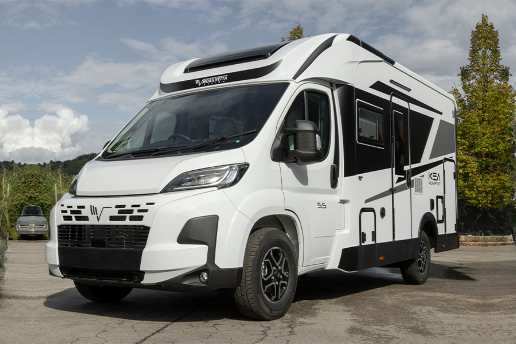 Mobilvetta Kea kompakt matkabuss Mobilvetta Kea kompakt matkabuss