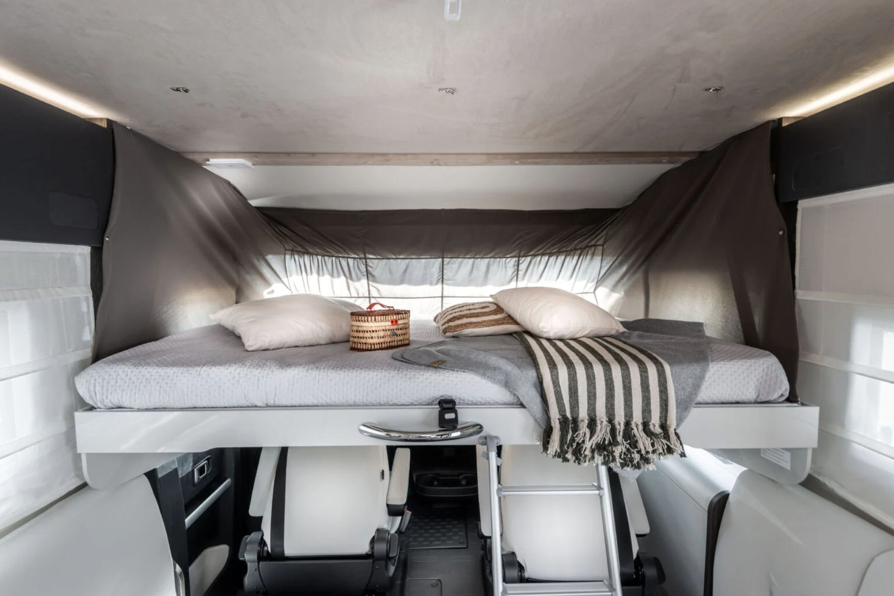 MOBILVETTA premium-klassi matkaautod interjöör MOBILVETTA premium-klassi matkaautod interjöör