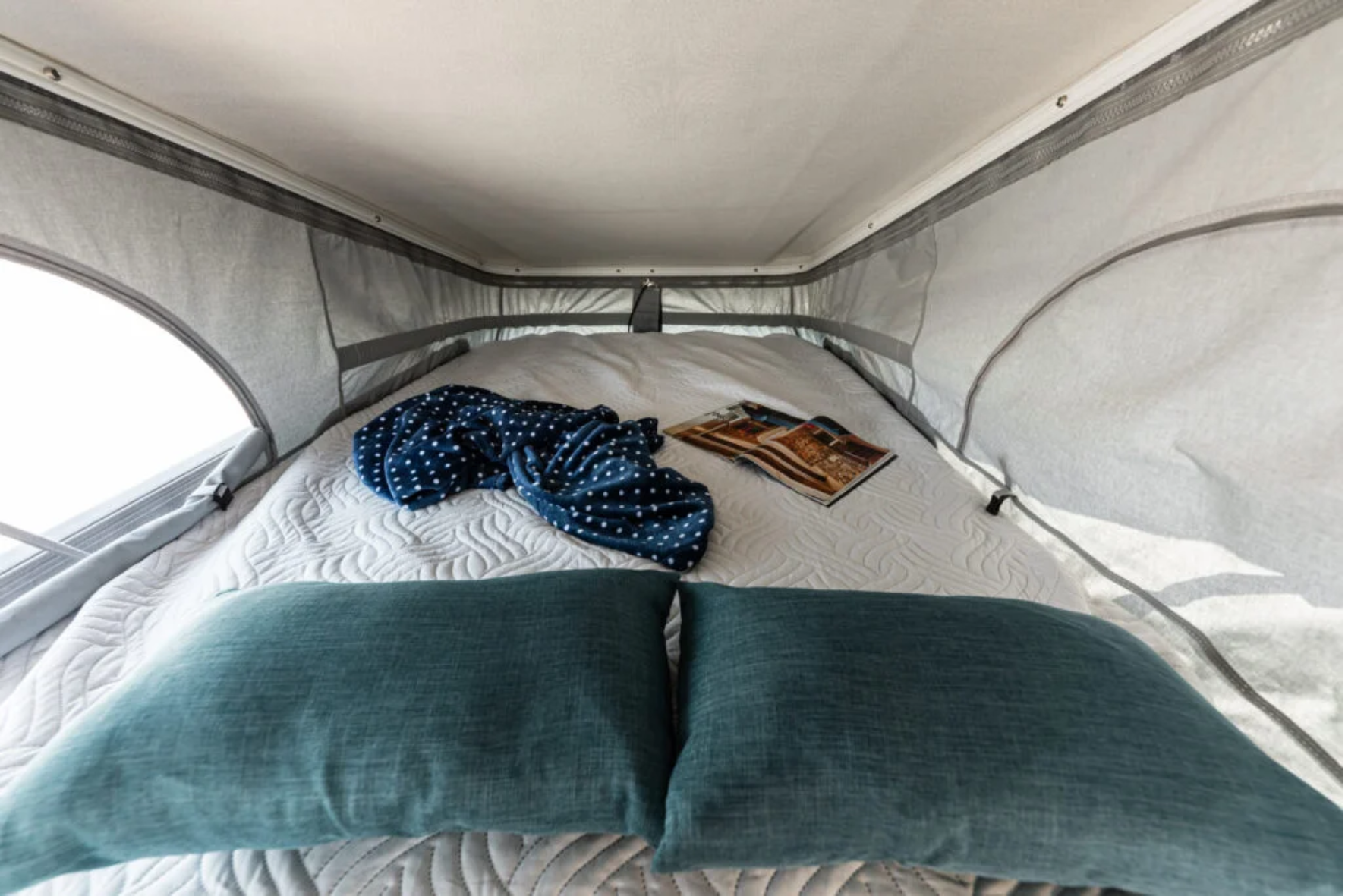 Roller Team Livingstone VAN matkabuss interjöör seest Roller Team Livingstone VAN matkabuss interjöör seest