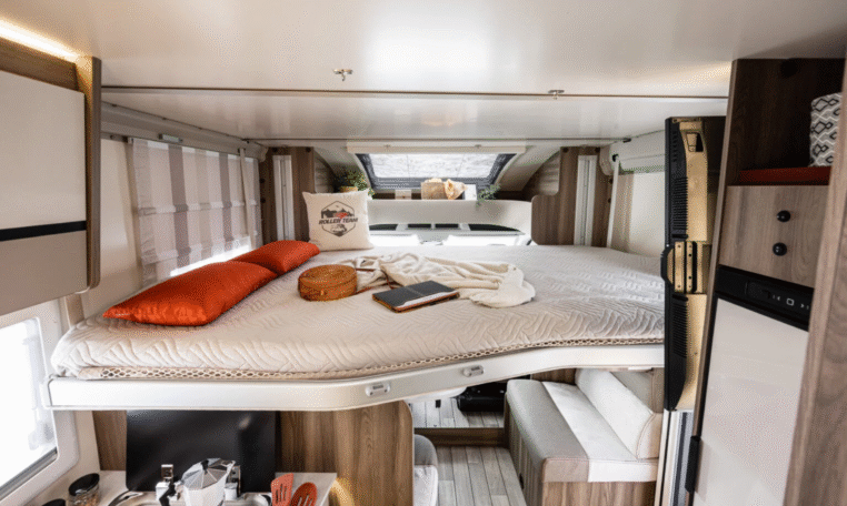 Roller Team Kronos ja Zefiro matkaauto seest