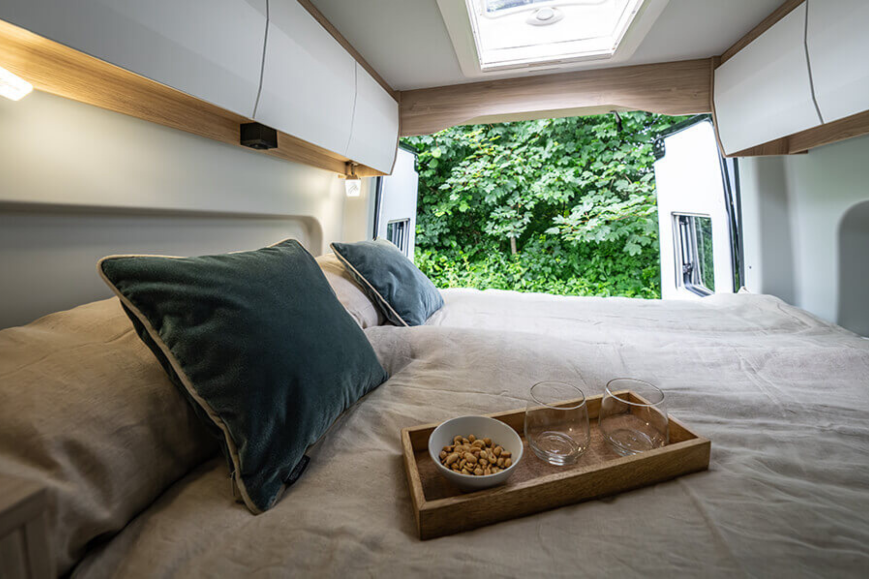 Yucon VAN matkaauto interjöör Yucon VAN matkaauto interjöör