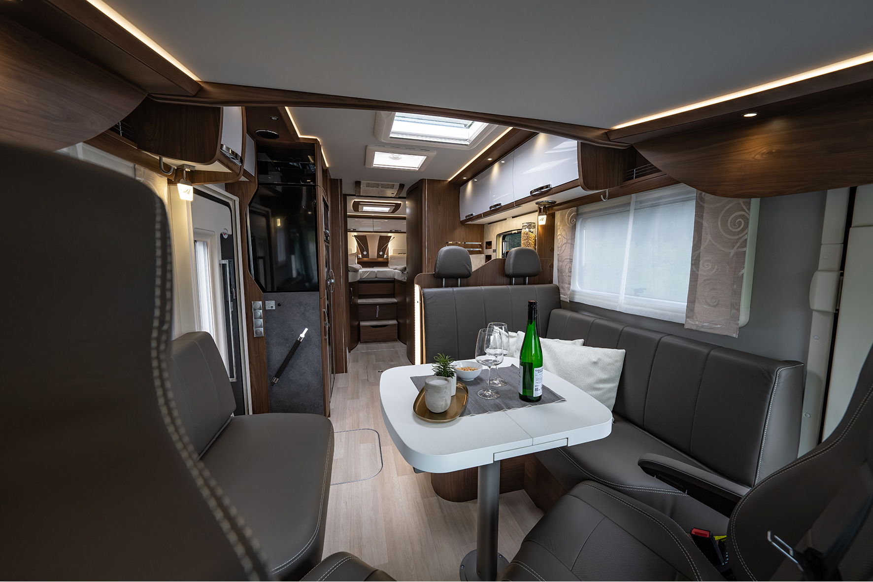 Frankia matkaauto interjöör Frankia matkaauto interjöör