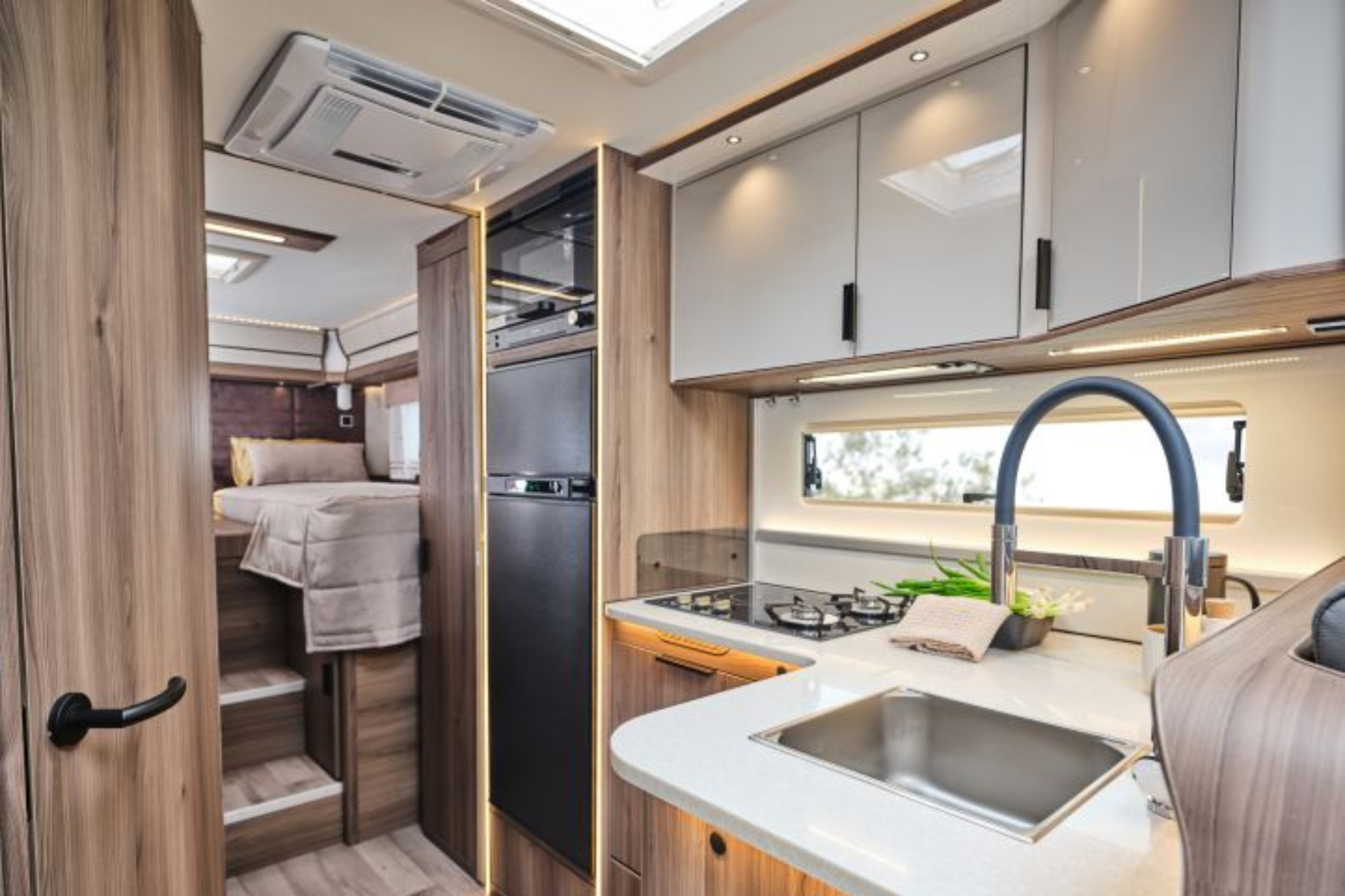 KABE matkabussi interjöör KABE matkabussi interjöör