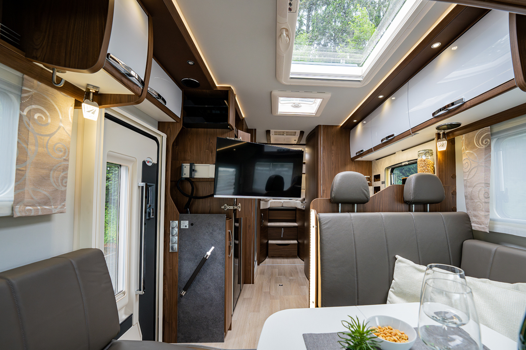 Frankia matkaauto interjöör Frankia matkaauto interjöör